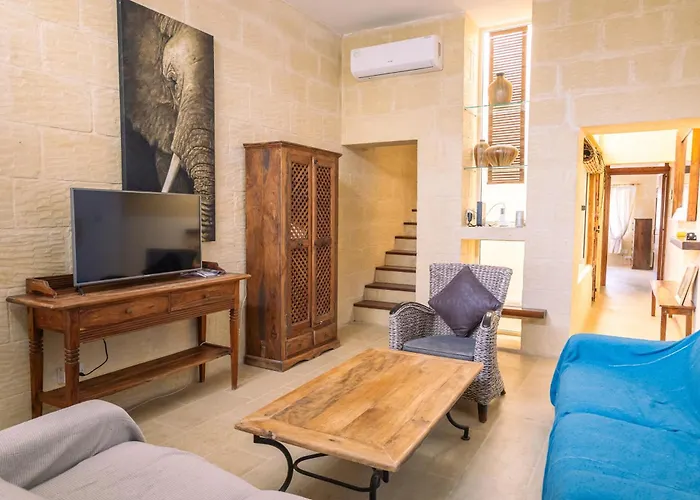 Tranquil 2-Bedroom Escape