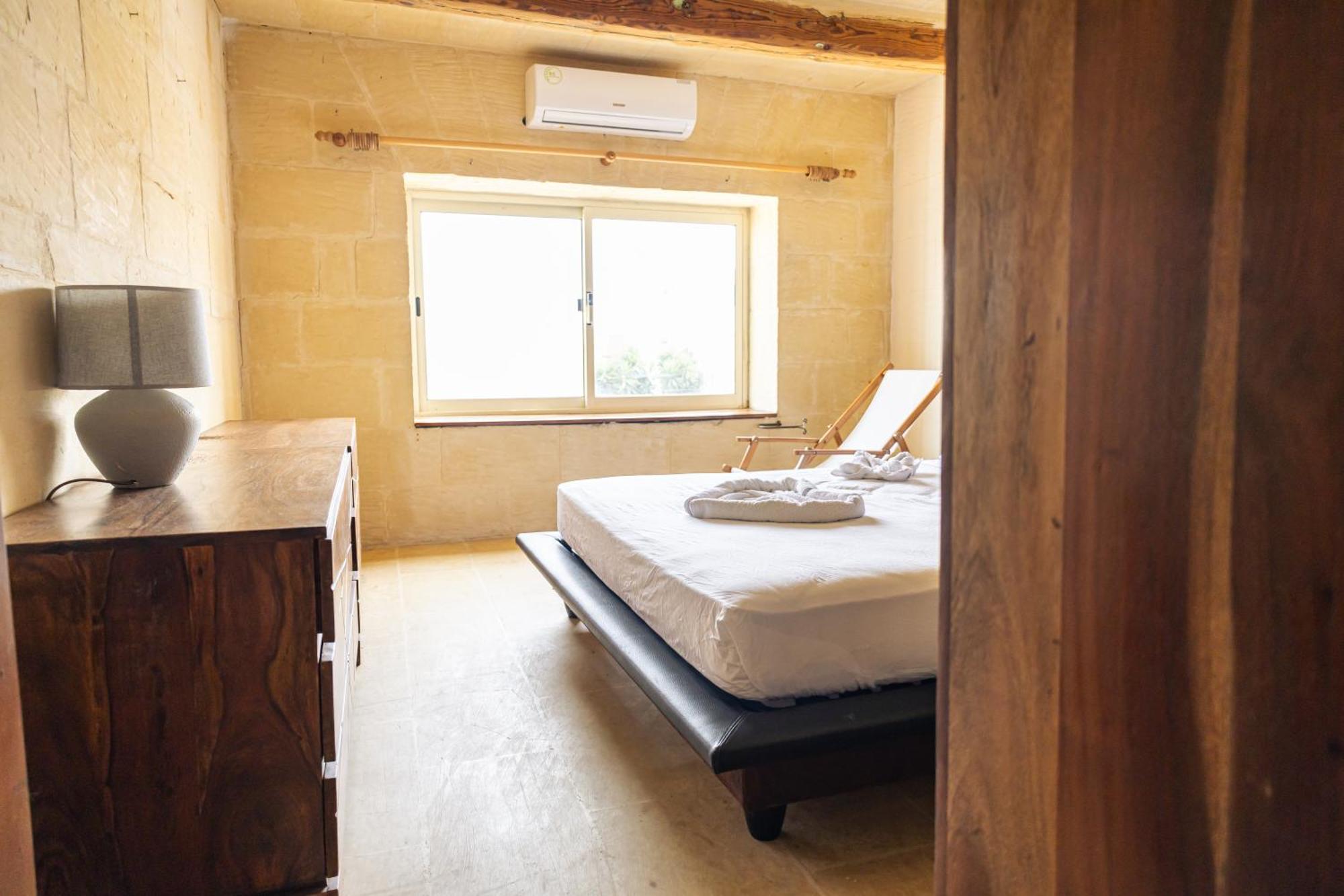 Tranquil 2-bedroom Escape Appartement In-Nadur